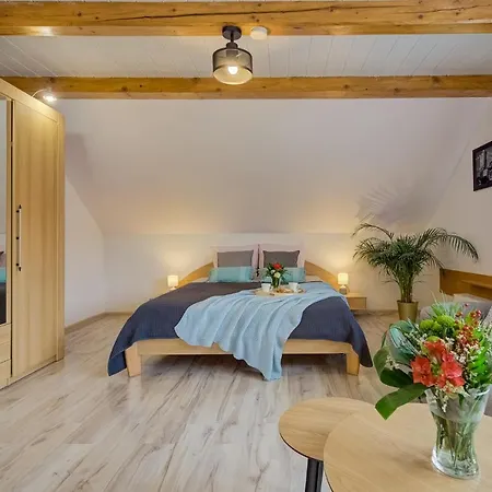 Goscinne Mena * Muszyna