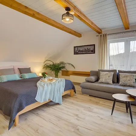 Goscinne Mena Alloggio in famiglia